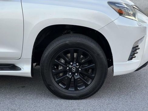Used 2023 Lexus GX 460 w/ Black Line Special Edition AWD/4WD image 8
