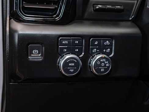 Used 2024 GMC Sierra 3500 AT4 w/ Technology Package image 16