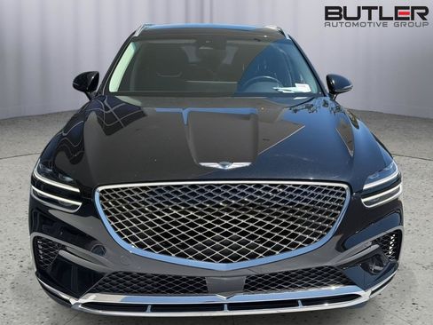 Used 2023 Genesis GV70 2.5T AWD/4WD image 9