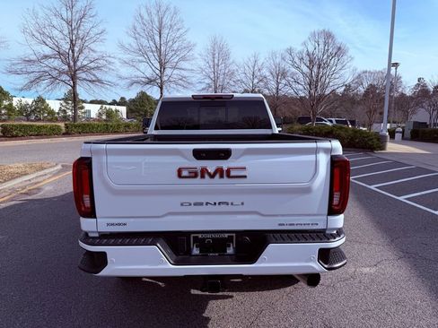 Used 2022 GMC Sierra 2500 Denali image 7