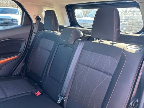 Used 2021 Ford EcoSport SE w/ SE Appearance Package image 22