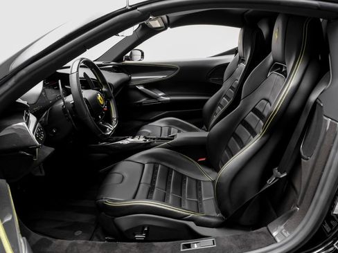 Used 2022 Ferrari SF90 Spider AWD/4WD image 8