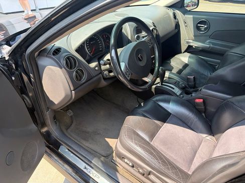 Used 2005 Pontiac Grand Prix GXP w/ Premium Audio Package FWD image 7