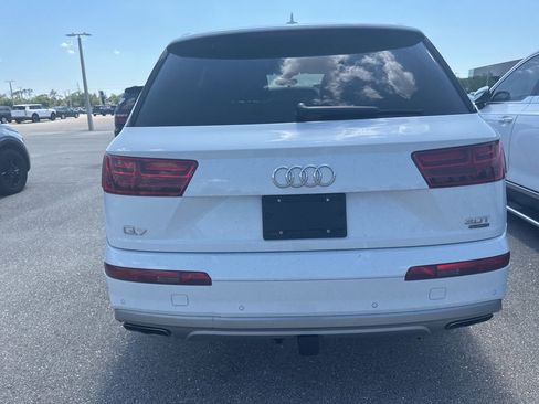 Used 2018 Audi Q7 3.0T Prestige w/ Prestige Package image 4