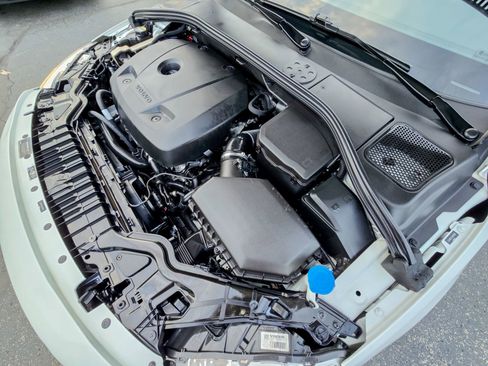 Used 2018 Volvo S60 T5 Inscription image 47