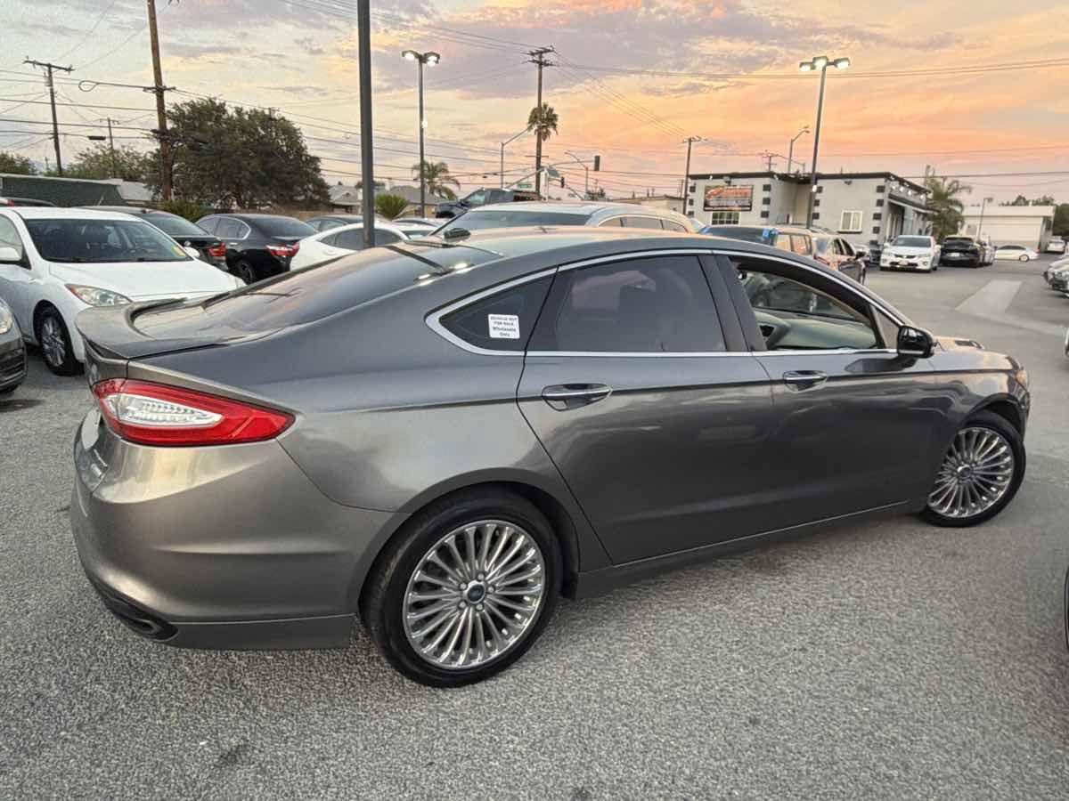 Used 2013 Ford Fusion Titanium FWD image 4