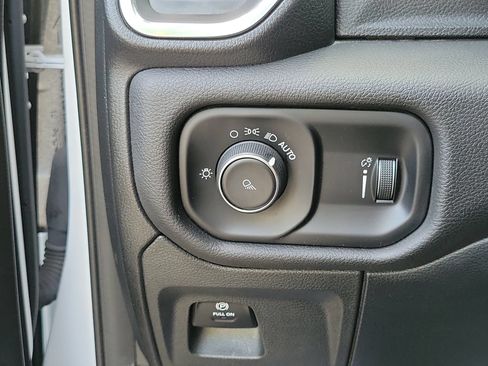 Certified 2024 RAM 1500 Laramie AWD/4WD image 10