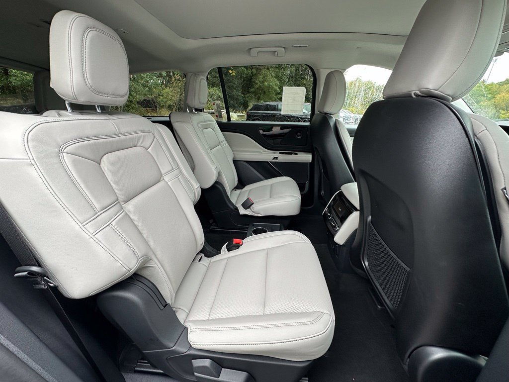 New 2027 Lincoln Aviator Reserve AWD/4WD image 25