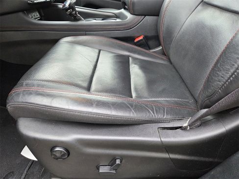 Used 2024 Dodge Durango GT image 17