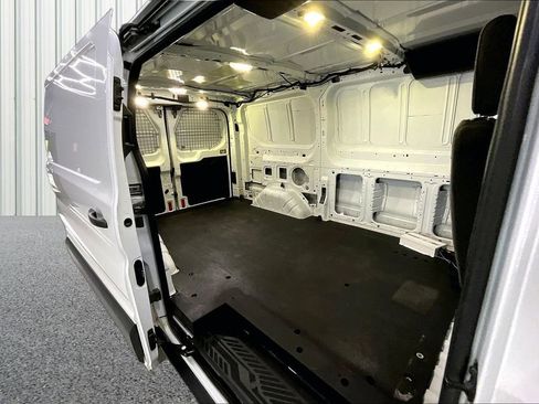 Used 2017 Ford Transit 250 130 Low Roof RWD image 23
