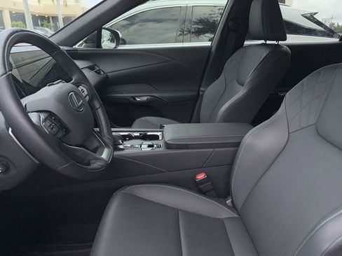 Used 2025 Lexus RX 350 Premium w/ Accessory Package (Z1) FWD image 12