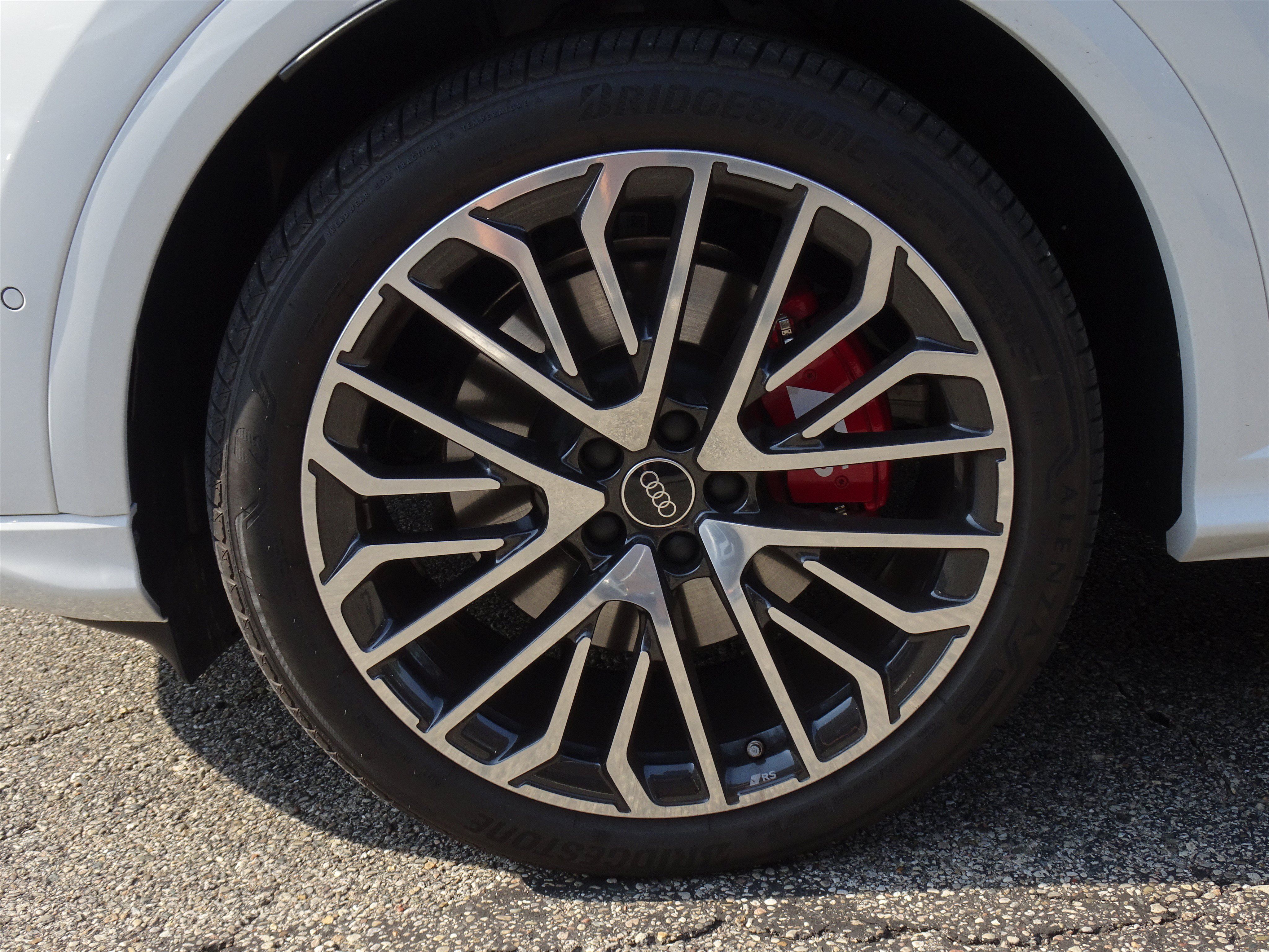 Certified 2025 Audi SQ5 Premium Plus AWD/4WD image 8