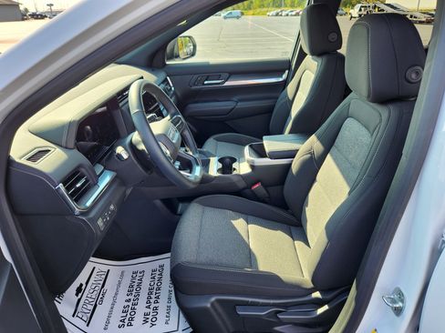 New 2025 GMC Terrain Elevation image 8