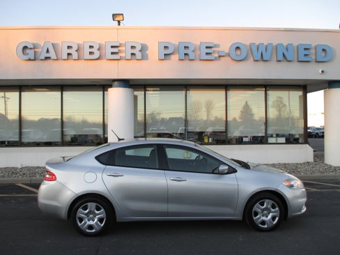 Used 2013 Dodge Dart Aero image 2