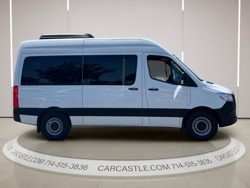 Used 2024 Mercedes-Benz Sprinter 2500 image 7