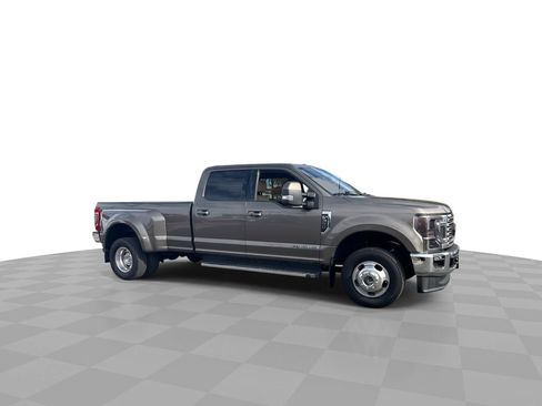 Used 2022 Ford F350 Lariat w/ Lariat Ultimate Package image 4