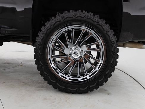 Used 2018 Chevrolet Silverado 1500 High Country AWD/4WD image 20