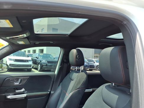 Certified 2021 Mercedes-Benz GLB 250 4MATIC image 12
