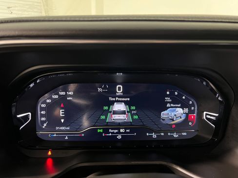 Used 2024 GMC Yukon Denali image 20