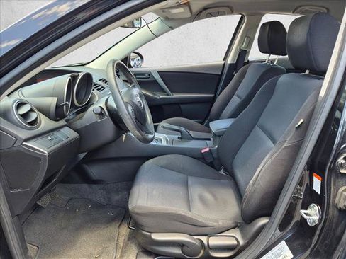 Used 2011 MAZDA MAZDA3 i Sport FWD image 11