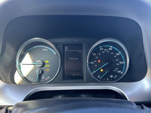 Used 2016 Toyota RAV4 XLE image 12