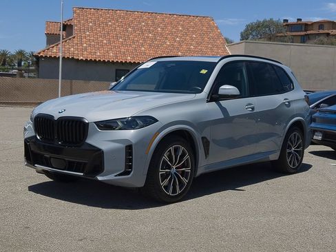 Certified 2024 BMW X5 xDrive40i w/ M Sport Package AWD/4WD image 3