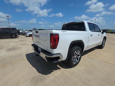 Used 2022 GMC Sierra 1500 SLT AWD/4WD image 9