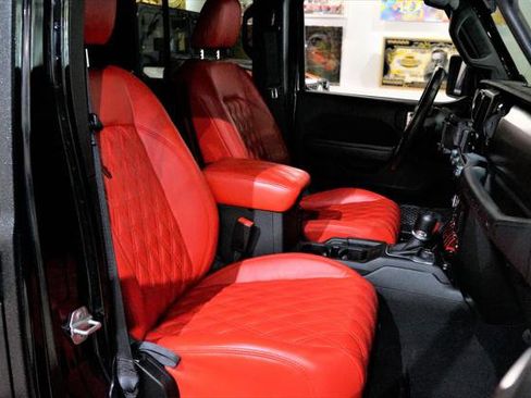 Used 2018 Jeep Wrangler Unlimited Sport S image 14