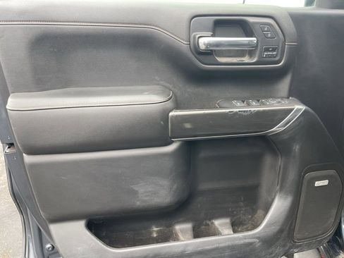 Used 2021 GMC Sierra 1500 AT4 w/ AT4 Premium Package image 9