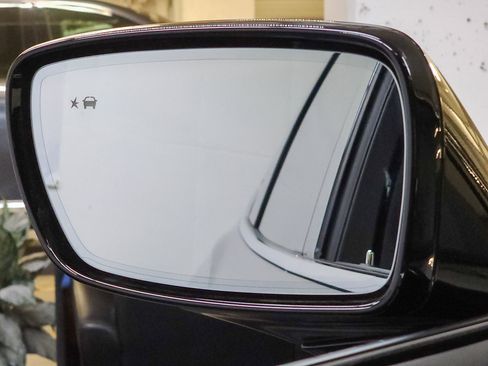 Used 2022 Buick Enclave Essence w/ Experience Buick Package image 19