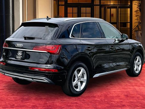 Used 2023 Audi Q5 2.0T Premium w/ Convenience Package AWD/4WD image 12