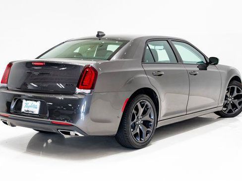 Certified 2021 Chrysler 300 Touring w/ Sport Appearance Package RWD image 36