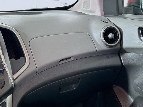 Used 2013 Chevrolet Sonic LT image 20