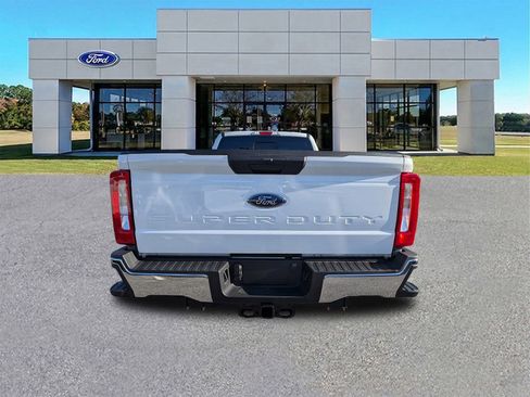 New 2026 Ford F250 XL RWD image 5