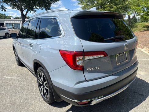 Certified 2022 Honda Pilot Touring image 5