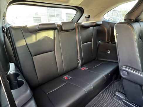 Used 2022 Toyota Highlander XLE image 49