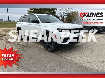 Used 2023 Jeep Grand Cherokee Limited w/ Black Appearance Package
