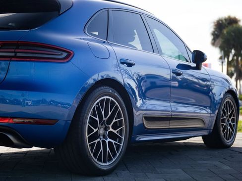 Used 2015 Porsche Macan Turbo AWD/4WD image 15