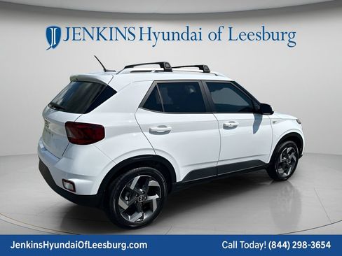 New 2026 Hyundai Venue SEL FWD image 5