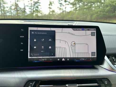 Used 2024 BMW X2 M35i image 39