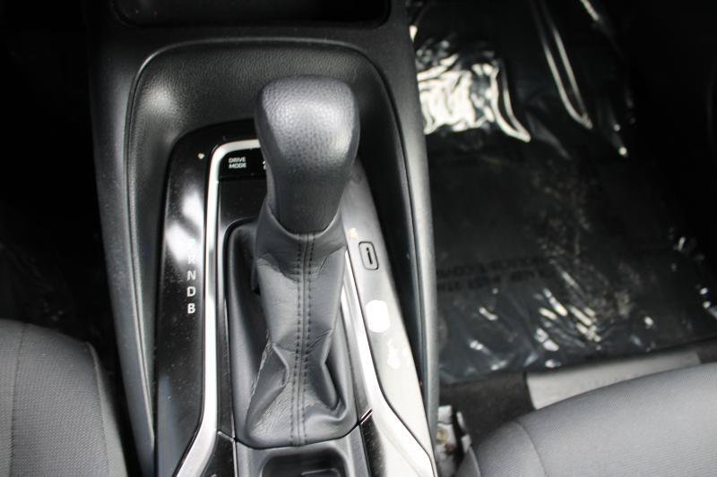 Used 2021 Toyota Corolla LE FWD image 18