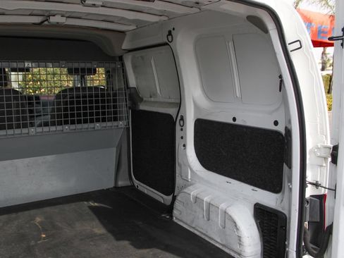 Used 2020 Nissan NV200 S w/ Back Door Glass Package FWD image 10