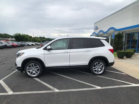 Certified 2024 Honda Passport EX-L image 6