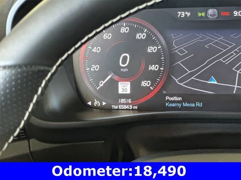 Certified 2021 Volvo XC40 T5 R-Design image 27