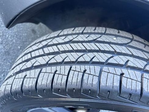 Used 2020 Nissan Versa SV image 29