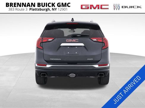 Used 2020 GMC Terrain Denali w/ Denali Premium Package AWD/4WD image 4