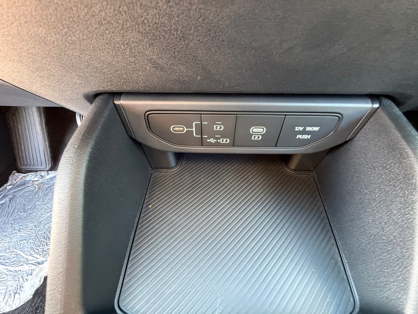 New 2026 Kia K4 FWD image 18