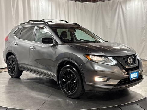 Used 2018 Nissan Rogue SV w/ Premium Package AWD/4WD image 7