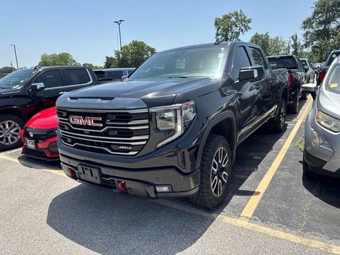Used 2024 GMC Sierra 1500 AT4 w/ Technology Package AWD/4WD image 2
