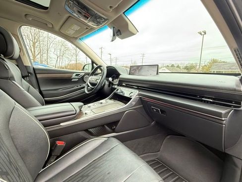 Used 2023 Genesis GV80 2.5T w/ Prestige 20" Package image 17